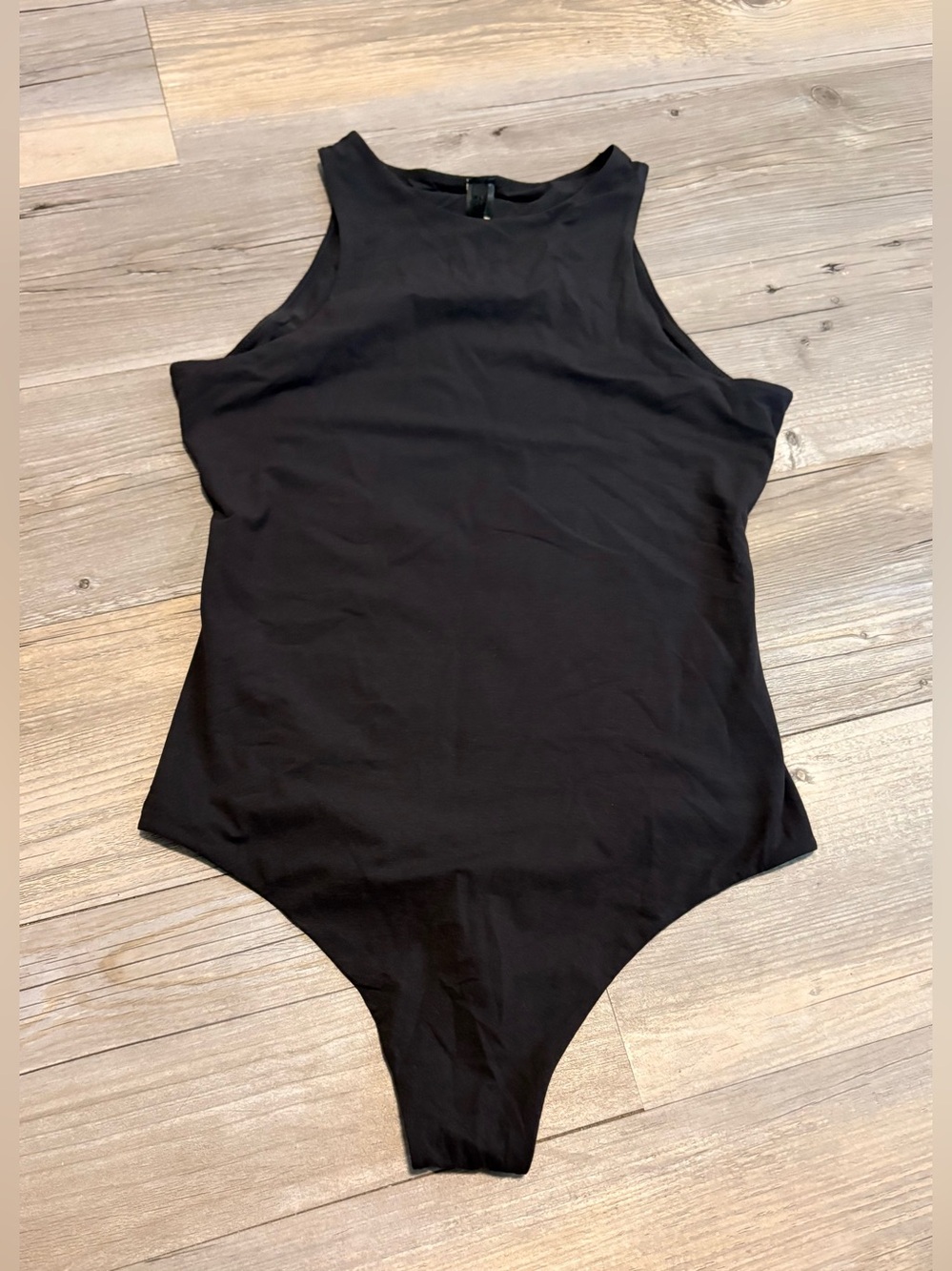 SKIMS Kim Kardashian Fits Everybody high neck bodysuit medium new with tags
